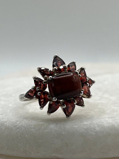 925 Sterling Silver Garnet and Jasper Statement Ring - Size V