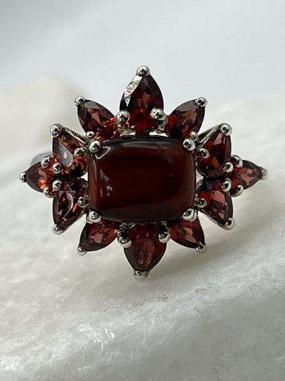 925 Sterling Silver Garnet and Jasper Statement Ring - Size V