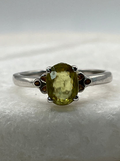 925 Sterling Silver Solitaire Peridot Ring - Size R