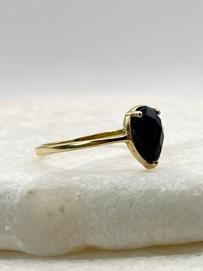 925 Sterling Silver Gilded Faceted Black Spinel Teardrop Ring - Size S
