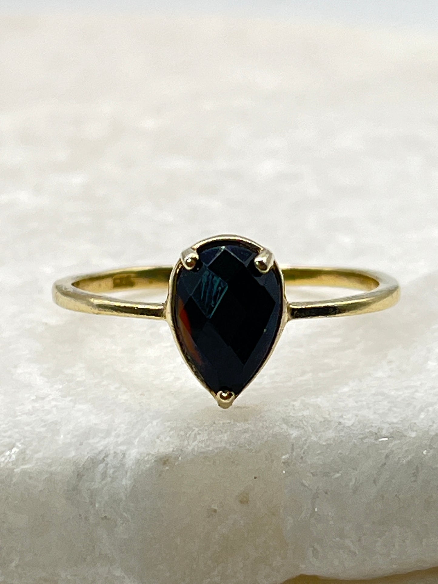 925 Sterling Silver Gilded Faceted Black Spinel Teardrop Ring - Size S