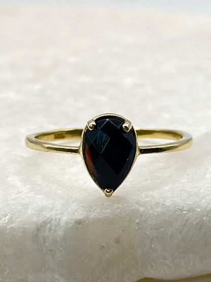 925 Sterling Silver Gilded Faceted Black Spinel Teardrop Ring - Size S