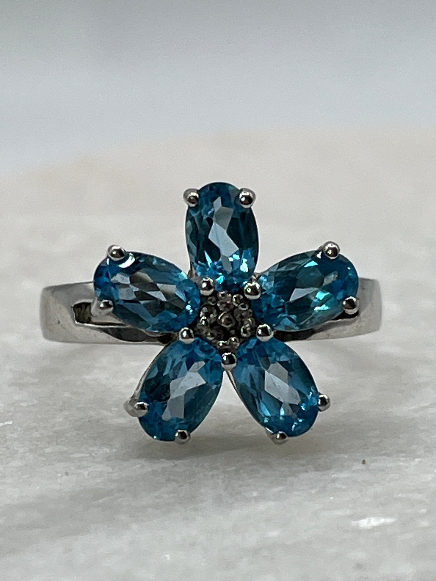 925 Sterling Silver Blue Topaz Floral Ring - Size N