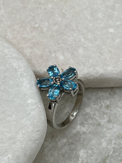 925 Sterling Silver Blue Topaz Floral Ring - Size N