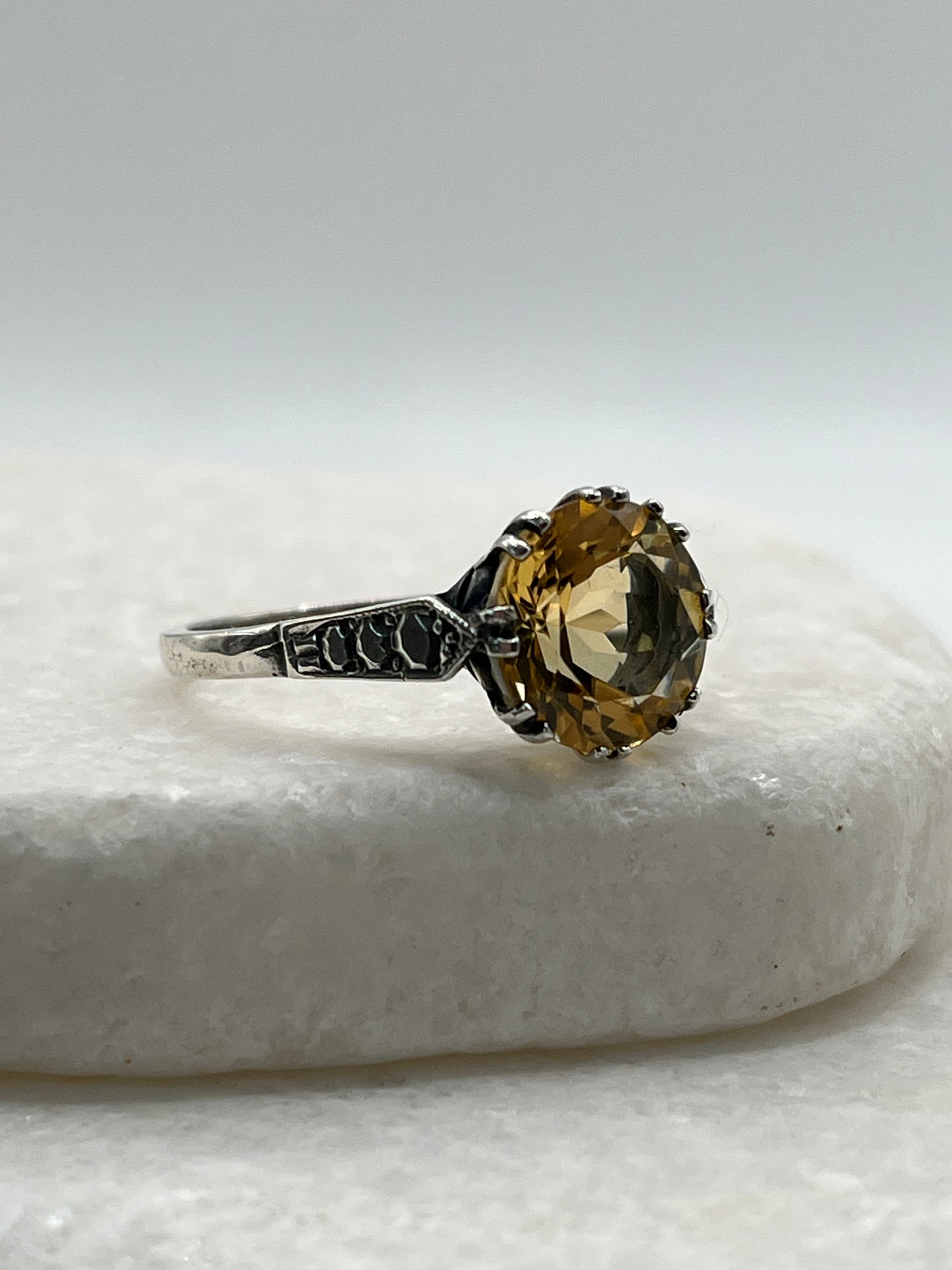 925 Sterling Silver Citrine Solitaire Ring - Size R