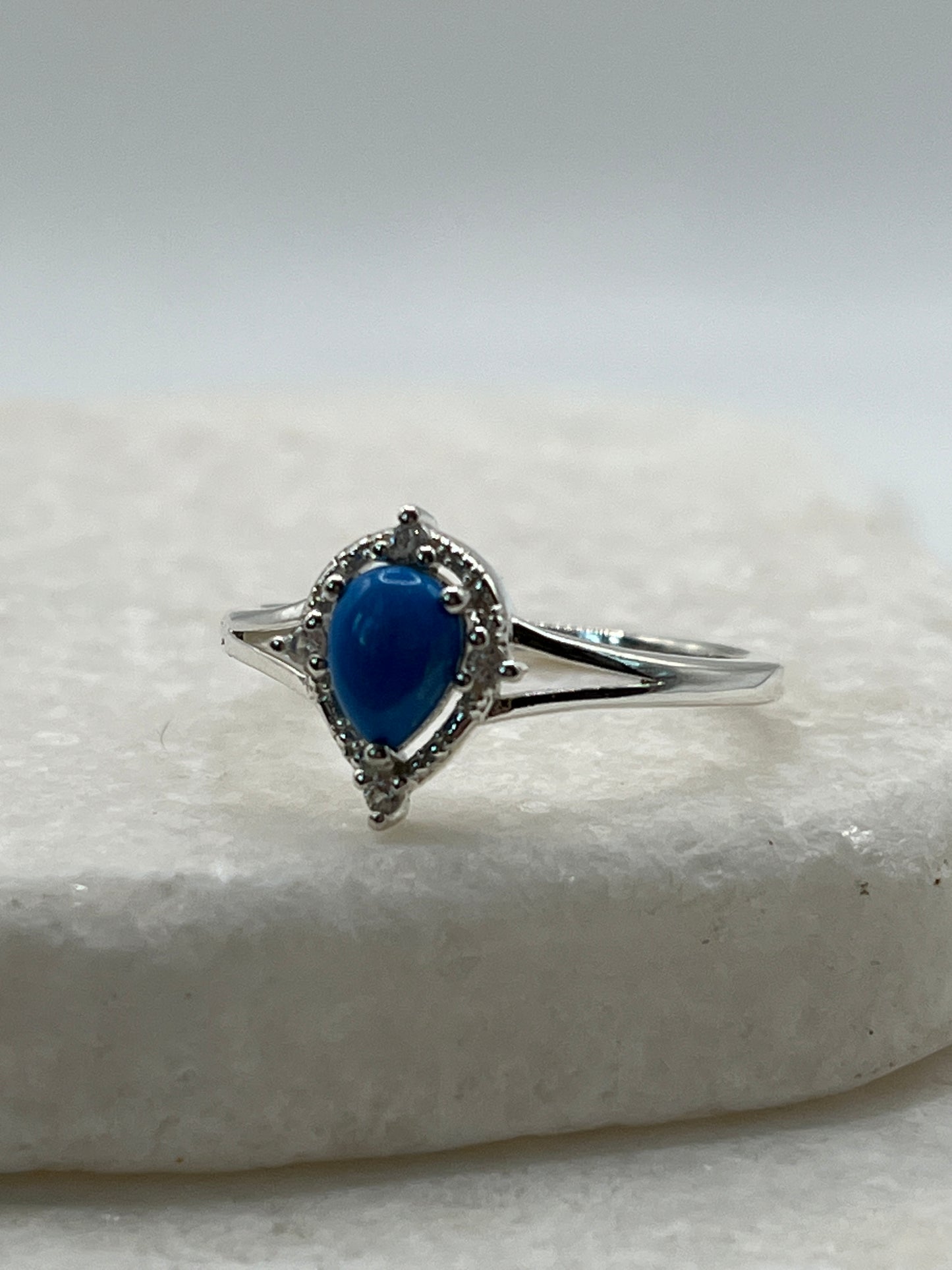 925 Sterling Silver Ceruleite Halo Style Ring - Size R