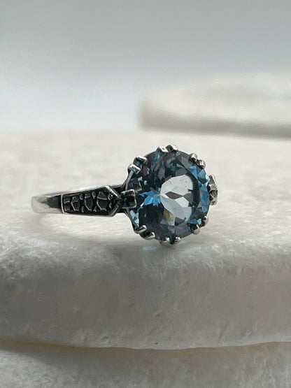 925 Sterling Silver Blue Topaz Solitaire Ring - Size R