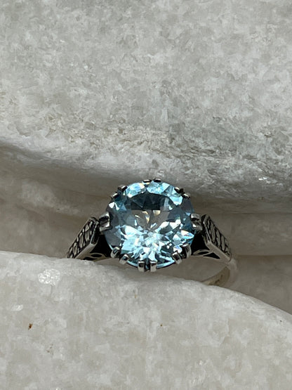 925 Sterling Silver Blue Topaz Solitaire Ring - Size R