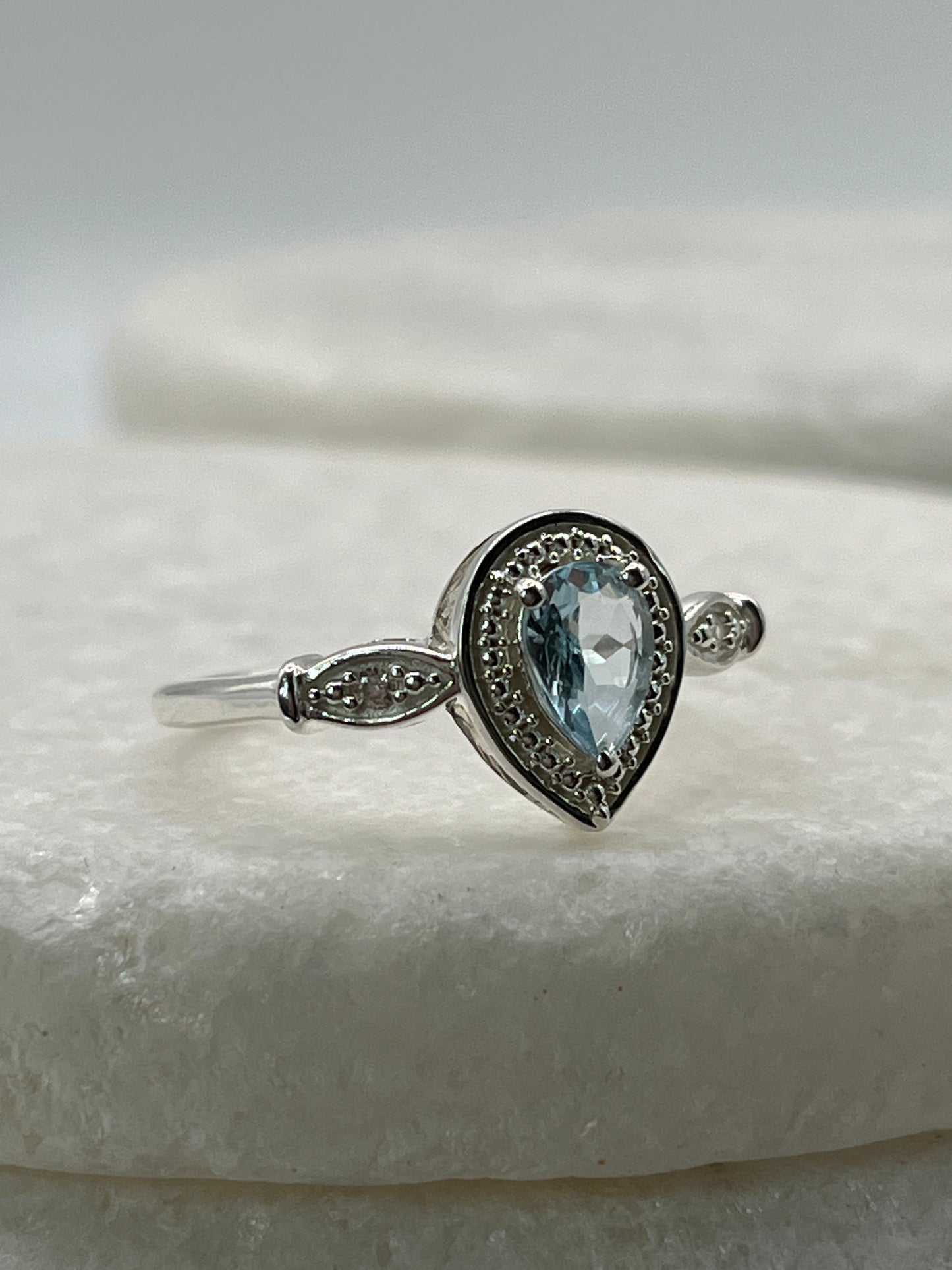 925 Sterling Silver Aquamarine Teardrop Halo Ring - Size Q