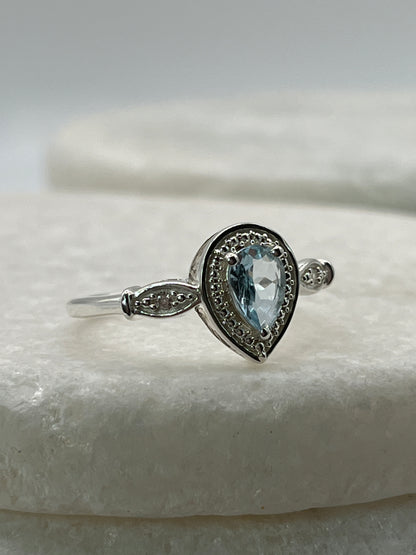 925 Sterling Silver Aquamarine Teardrop Halo Ring - Size Q