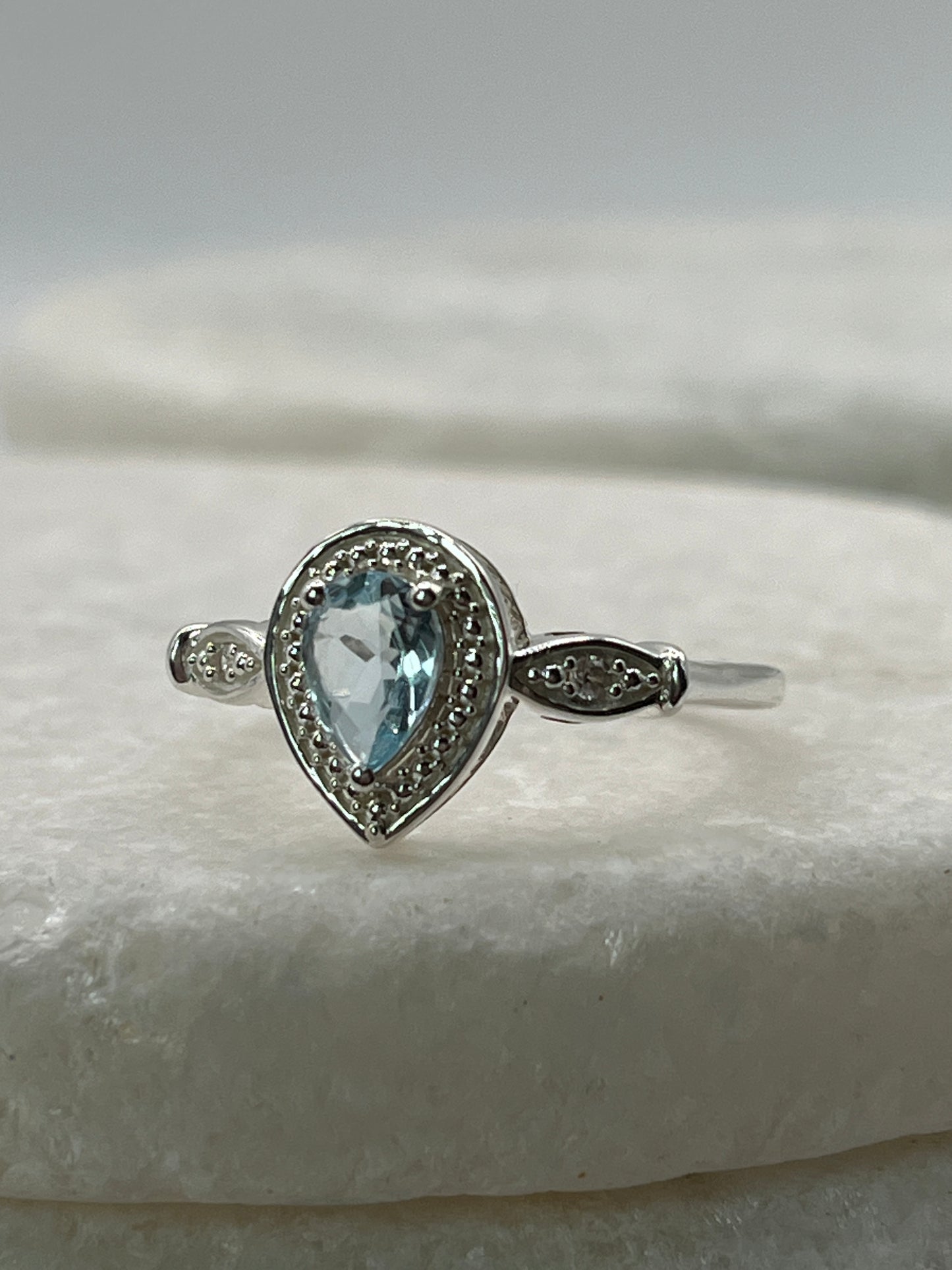 925 Sterling Silver Aquamarine Teardrop Halo Ring - Size Q