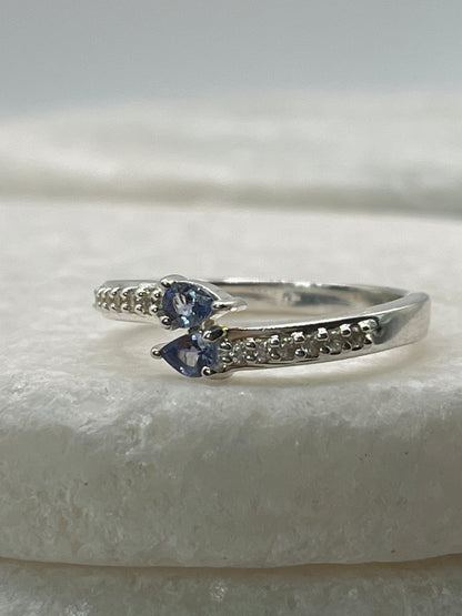 925 Sterling Silver Tanzanite Teardrop Band Ring - Size Q
