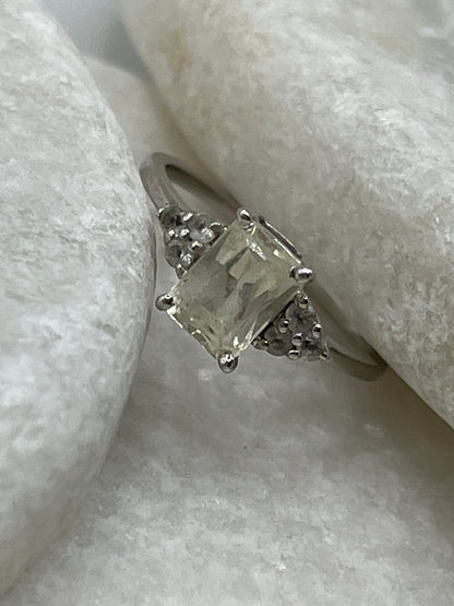 925 Sterling Silver Rectangle Serenite Ring - Size M