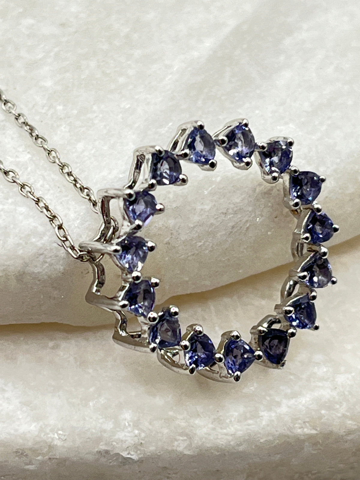 925 Sterling Silver Iolite Circle Pendant on 45cm Chain