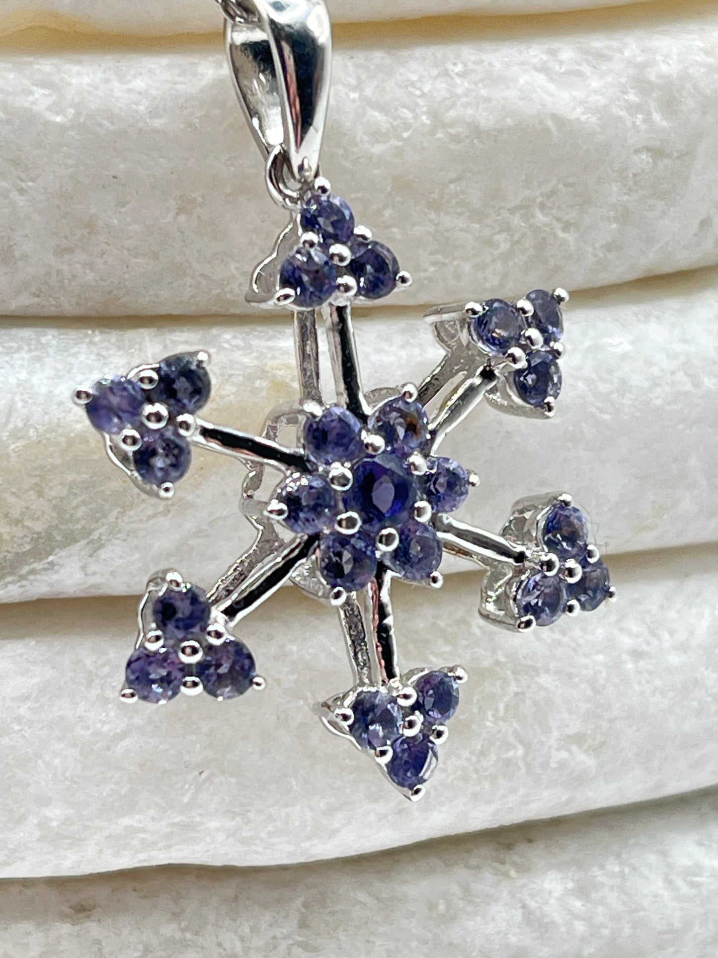925 Sterling Silver Tanzanite Star Pendant on 45cm Chain