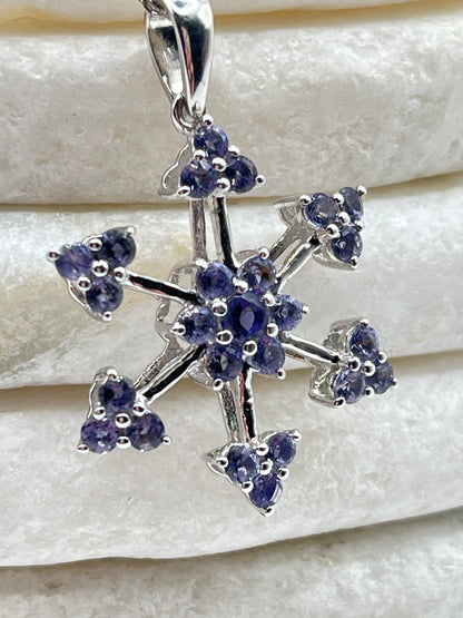 925 Sterling Silver Tanzanite Star Pendant on 45cm Chain