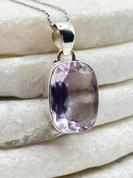 925 Sterling Silver Pink amethyst Faceted Pendant on 45cm Chain
