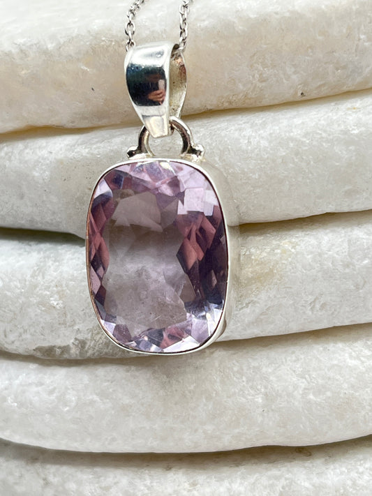 925 Sterling Silver Pink amethyst Faceted Pendant on 45cm Chain