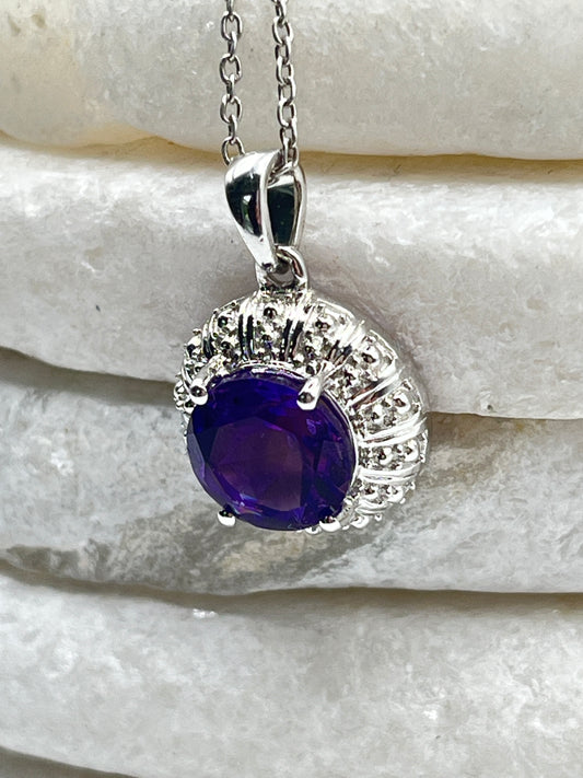 925 Sterling Silver Amethyst Halo Pendant on 45cm Sterling Silver Chain