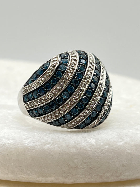 Vintage 925 Sterling Silver Curvy Blue Diamond Dome Ring - Size O