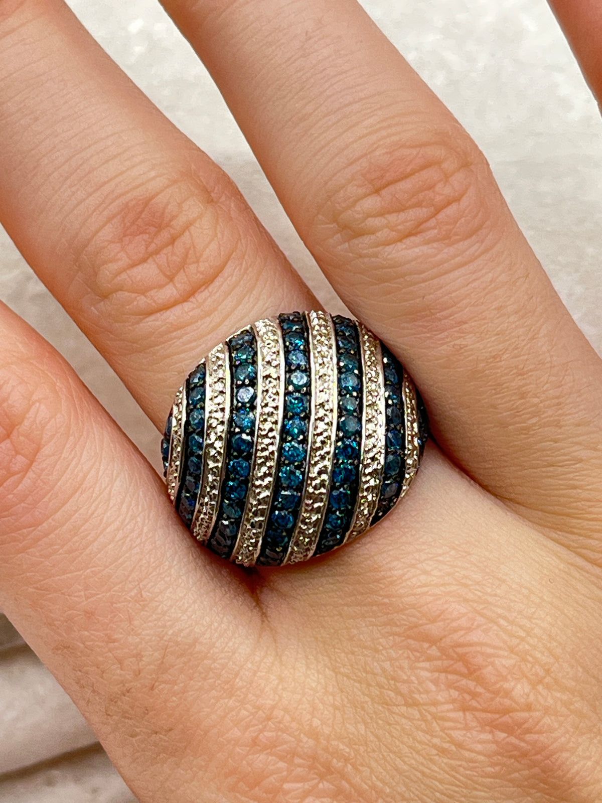 Vintage 925 Sterling Silver Curvy Blue Diamond Dome Ring - Size O