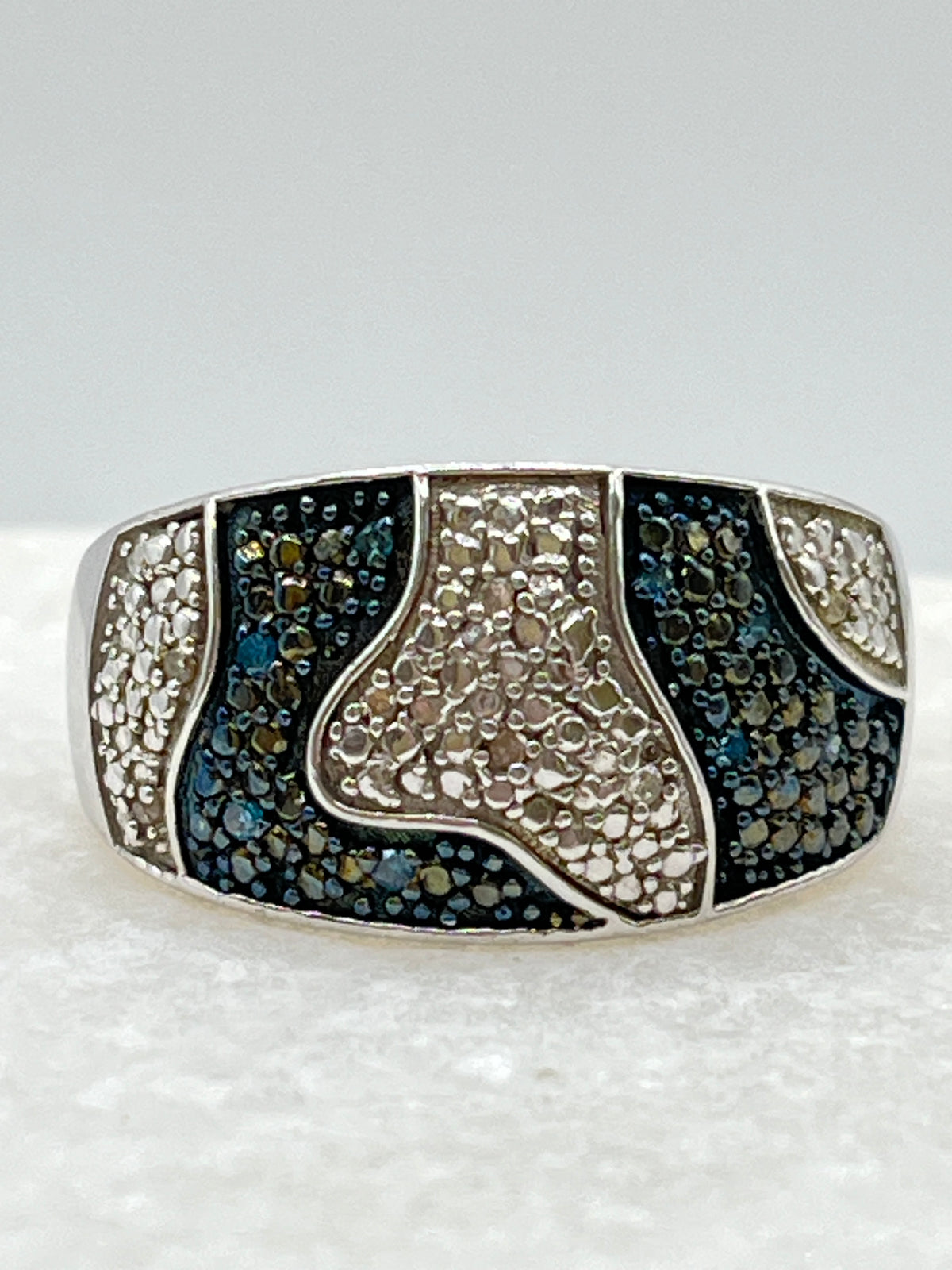Vintage 925 Sterling Silver Curvy Dome Blue Diamond Ring - Size S