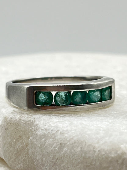 925 Sterling Silver Emerald Channel Set Ring - Size P.5