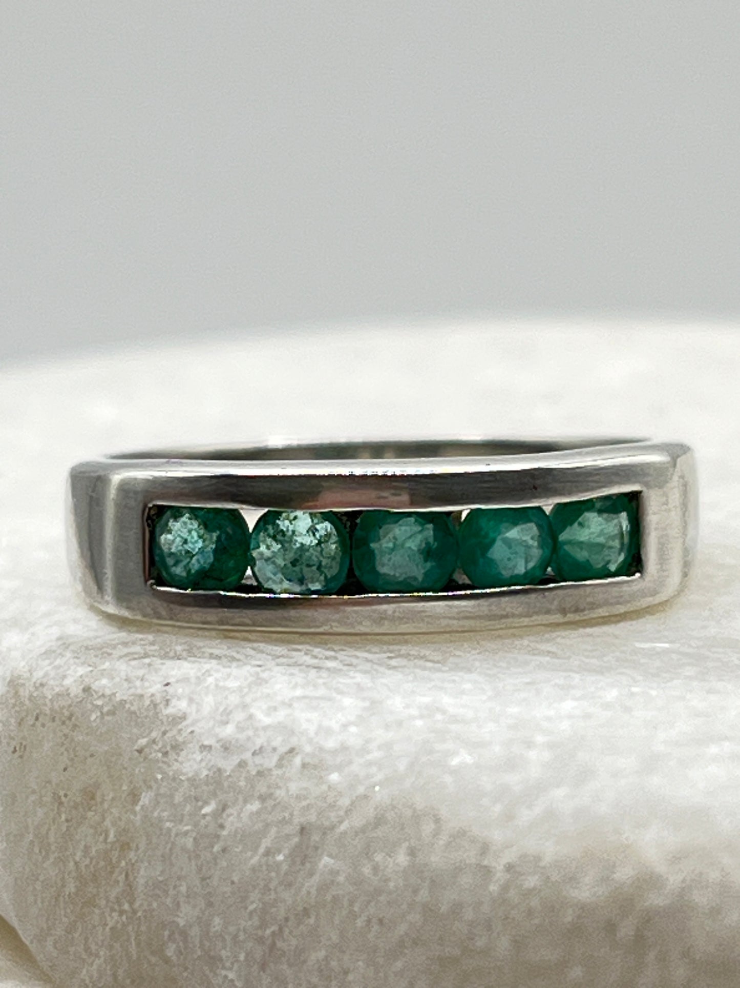 925 Sterling Silver Emerald Channel Set Ring - Size P.5