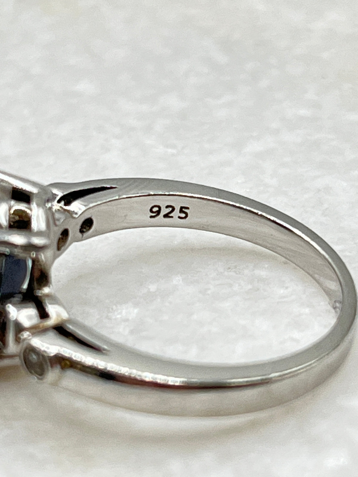 Vintage 925 Sterling Silver Sapphire With White Zircon  Ring - Size Q