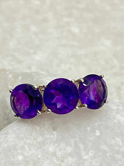 925 Sterling Silver Amethyst Trilogy Ring - Size O