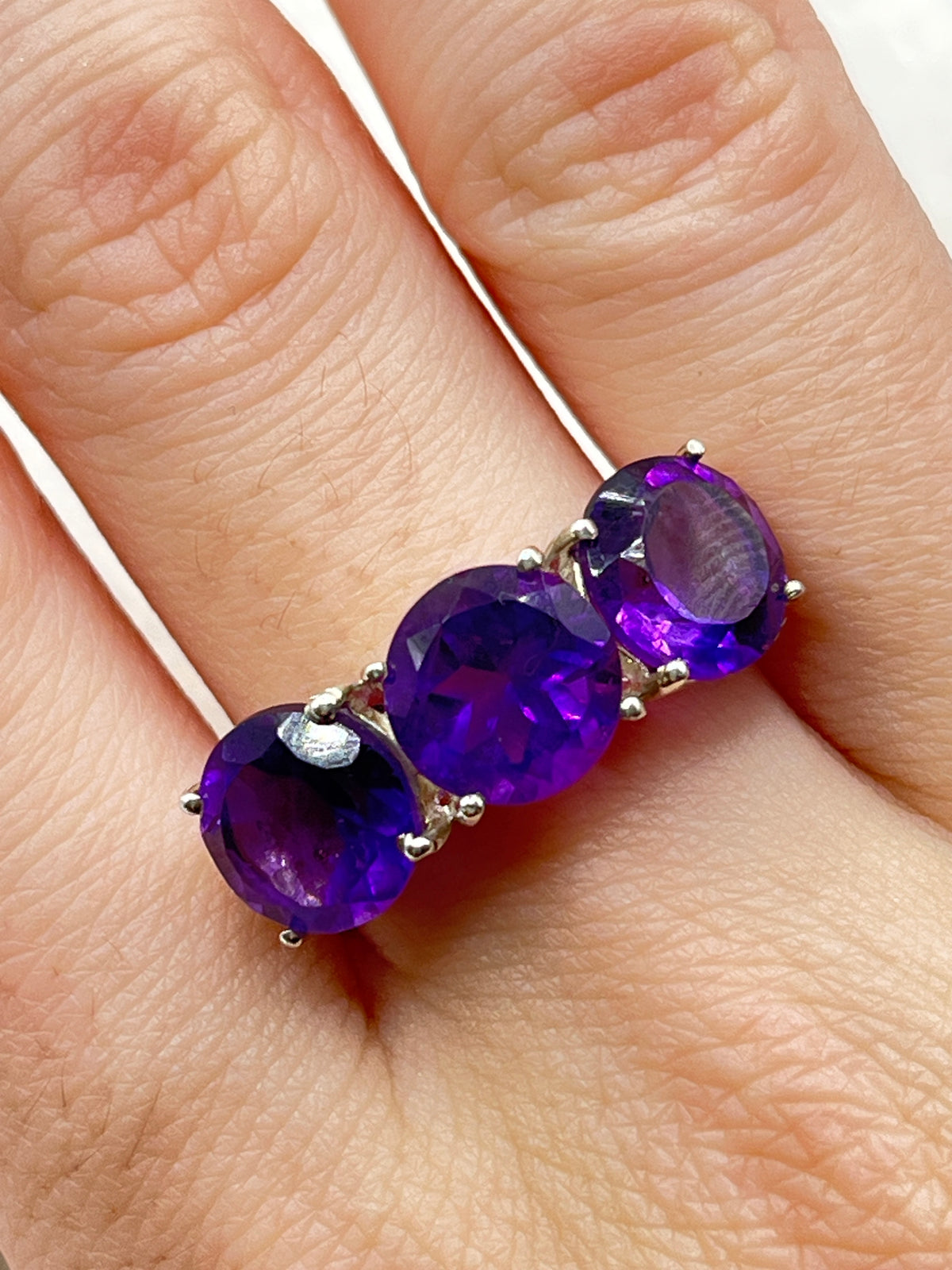925 Sterling Silver Amethyst Trilogy Ring - Size O