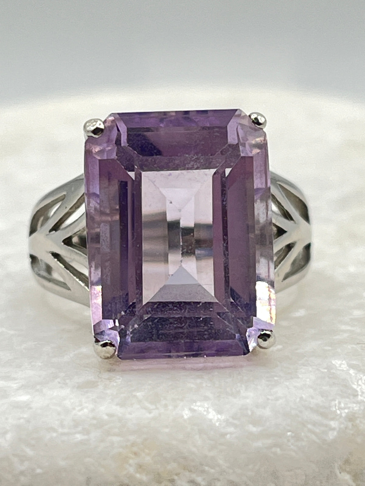 925 Sterling Silver Amethyst Statement Ring - Size O
