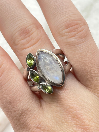 925 Sterling Silver Moonstone And Peridot Marquise Set Statement Ring - Size P