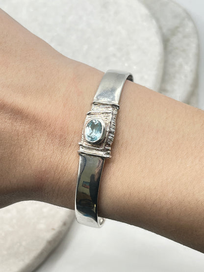Vintage 925 Sterling Silver Aquamarine Cuff Bangle
