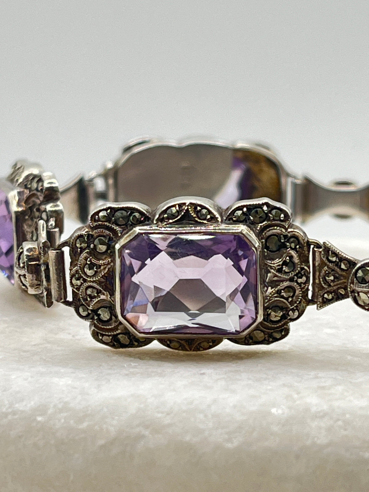 925 Sterling Silver Amethyst And Marcasite Bracelet - 19cm