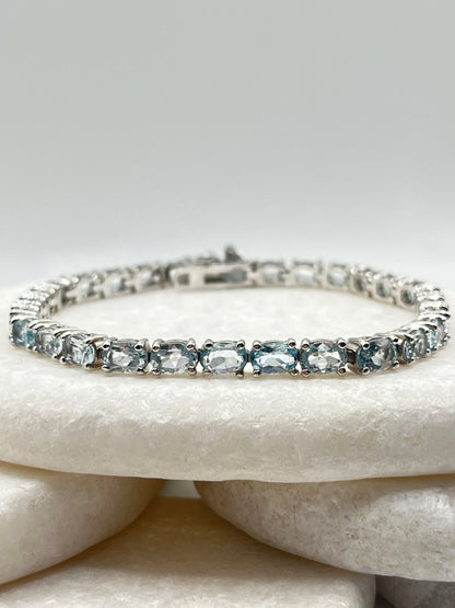 925 Sterling Silver Swiss Blue Topaz Bracelet - 20cm
