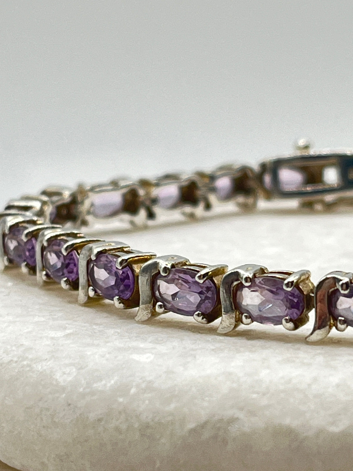 925 Sterling Silver Amethyst Bracelet - 20cm