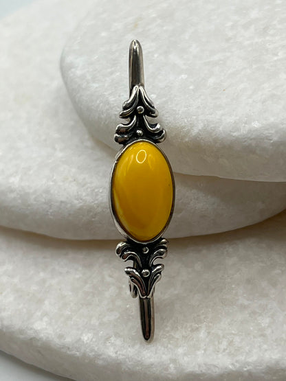 Vintage 925 Sterling Silver Butterscotch Amber Brooch