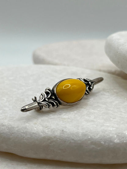 Vintage 925 Sterling Silver Butterscotch Amber Brooch