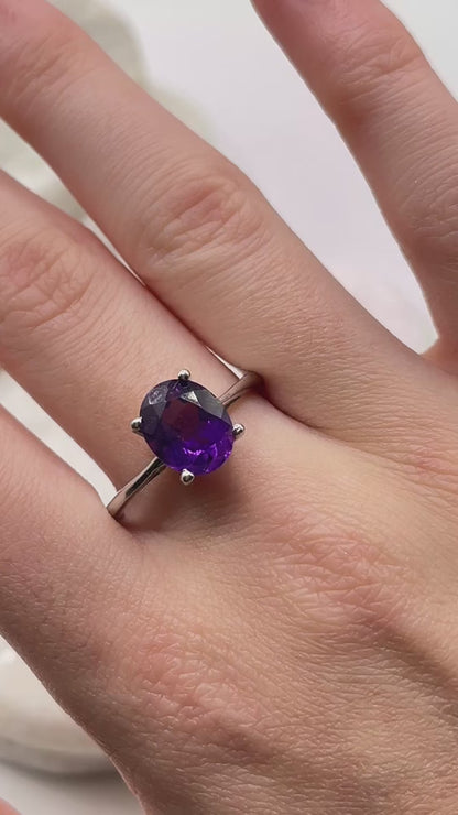 925 Sterling Silver Amethyst Solitaire Ring - Size R