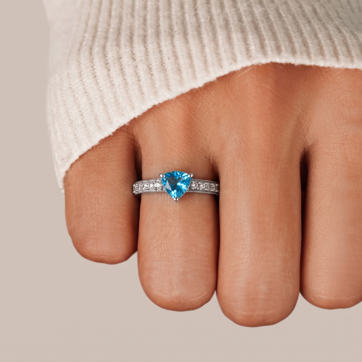 925 Sterling Silver Swiss Blue Topaz Faceted Triangle Ring - Size Q